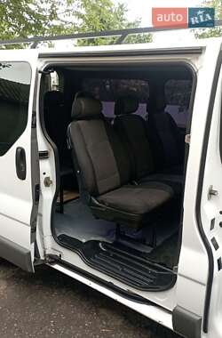 Минивэн Opel Vivaro 2004 в 