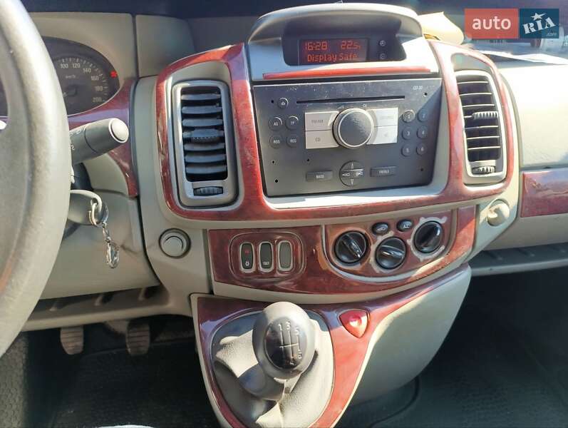 Минивэн Opel Vivaro 2009 в Харькове фото 5 Минивэн Opel Vivaro 2009 в Харькове