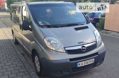 Мінівен Opel Vivaro 2008 в Чернівцях