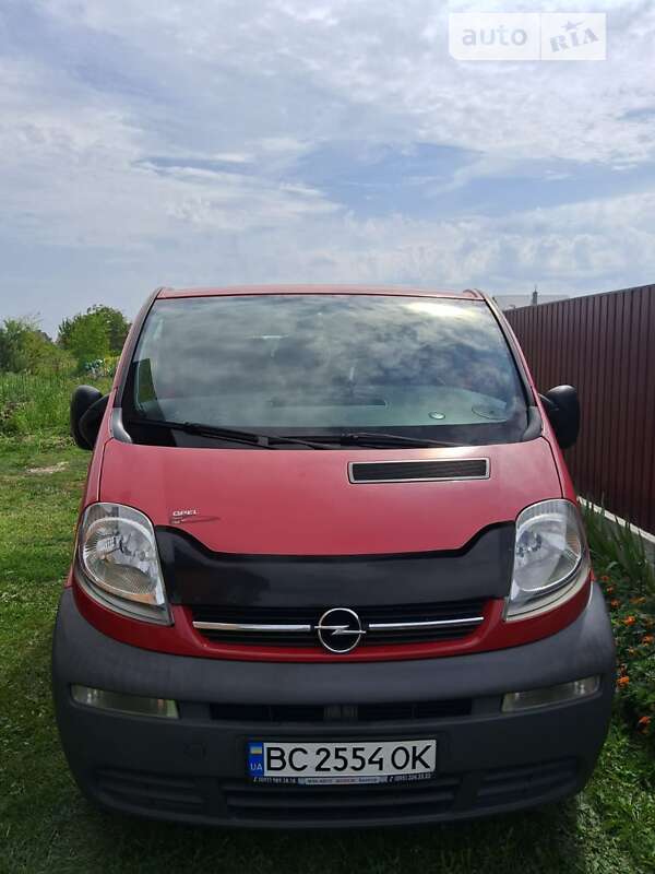 Мінівен Opel Vivaro 2004 в Львові