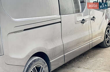 Минивэн Opel Vivaro 2017 в 