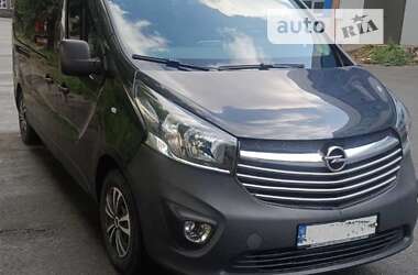 Минивэн Opel Vivaro 2015 в Киеве