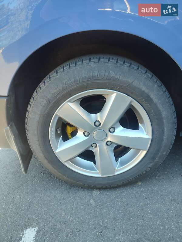 Минивэн Opel Vivaro 2011 в Умани