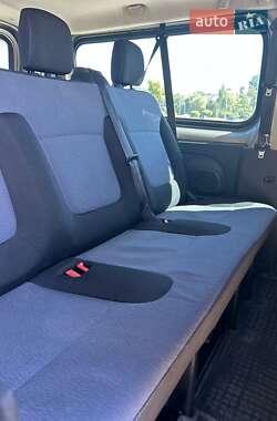 Мінівен Opel Vivaro 2015 в 