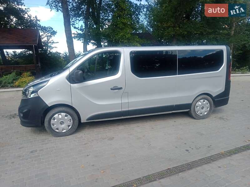 Мінівен Opel Vivaro 2018 в Тернополі