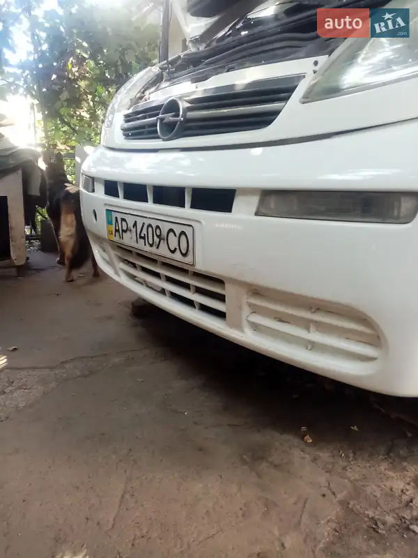 Opel Vivaro 2005