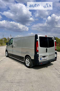 Вантажний фургон Opel Vivaro 2012 в Хотині