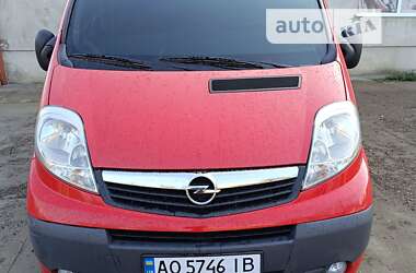 Мінівен Opel Vivaro 2011 в Хусті