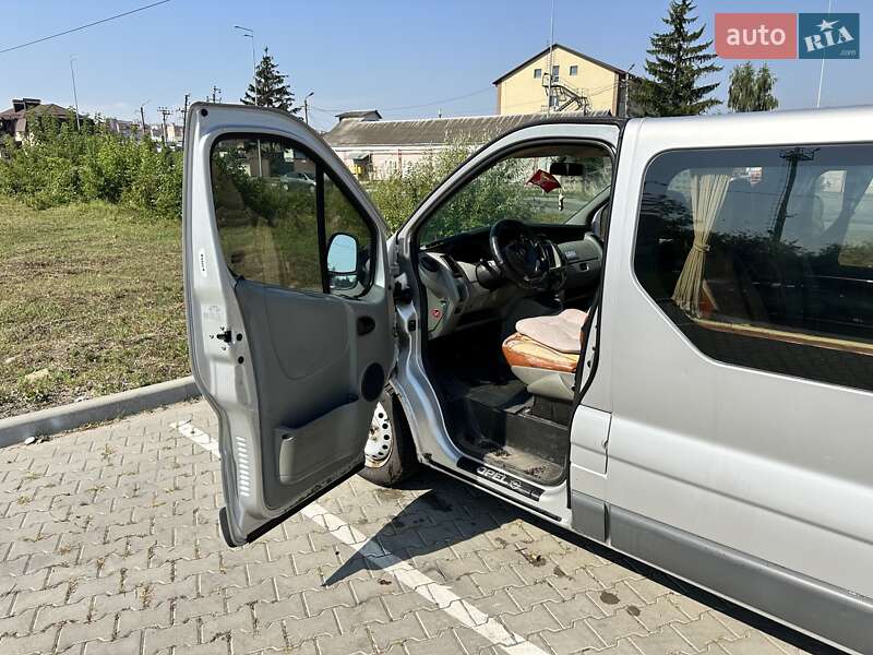 Минивэн Opel Vivaro 2006 в Виннице