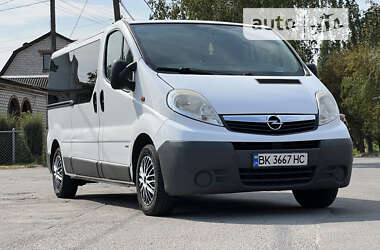 Вантажопасажирський фургон Opel Vivaro 2007 в Звягелі