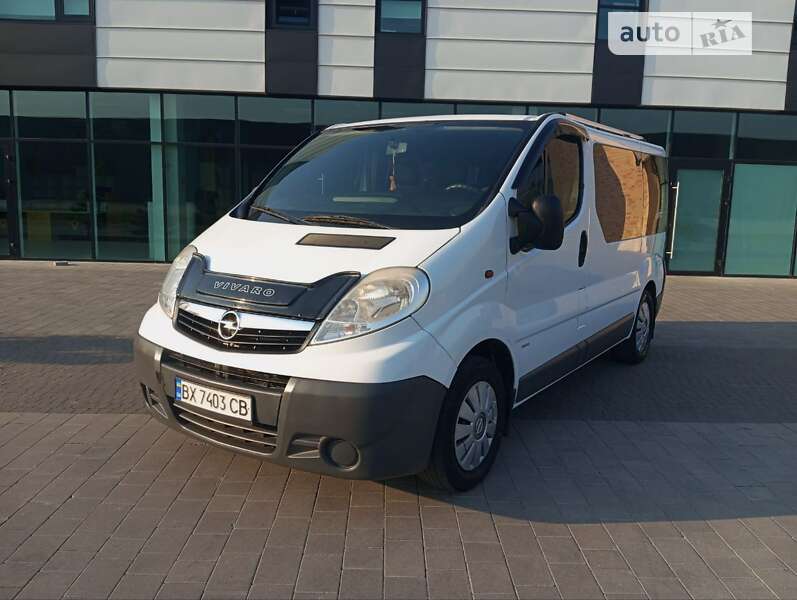 Мінівен Opel Vivaro 2009 в Хмельницькому