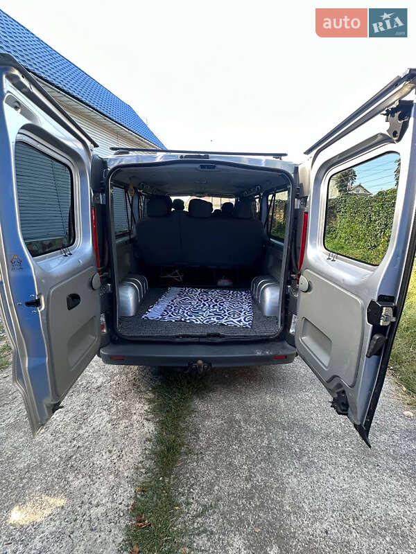 Мінівен Opel Vivaro 2013 в Ланчині