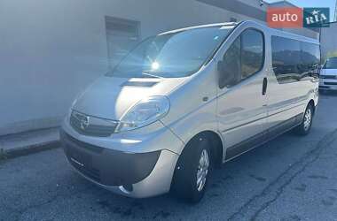 Минивэн Opel Vivaro 2002 в 