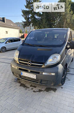 Мінівен Opel Vivaro 2003 в Зборові