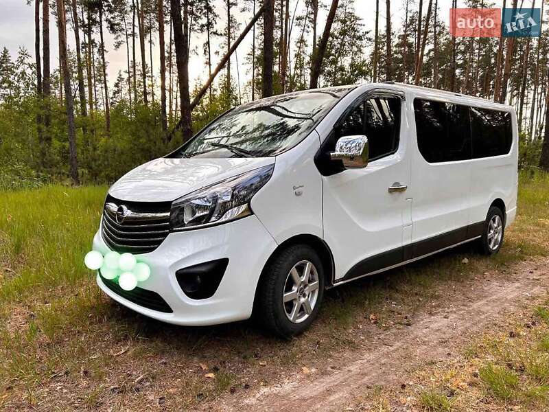 Opel Vivaro 2016