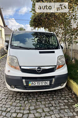 Минивэн Opel Vivaro 2002 в Виноградове