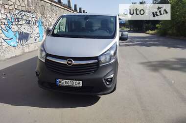 Грузовой фургон Opel Vivaro 2016 в Днепре