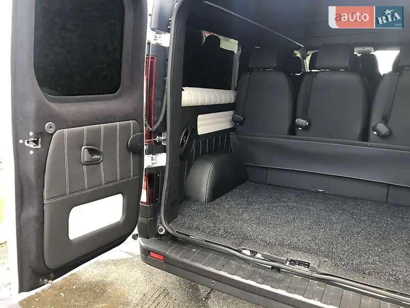 Мінівен Opel Vivaro 2016 в Рівному