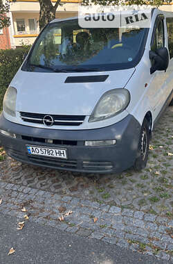 Мінівен Opel Vivaro 2004 в Іршаві