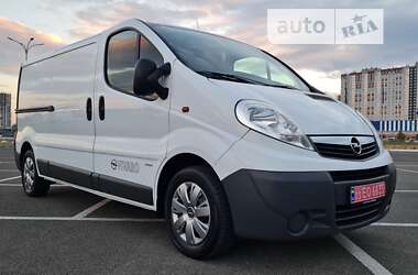 Вантажний фургон Opel Vivaro 2014 в Києві