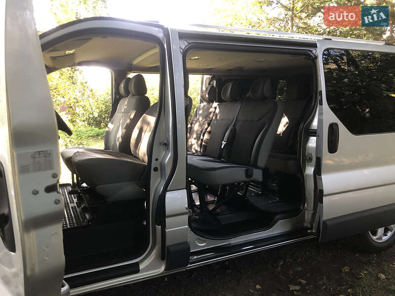 Минивэн Opel Vivaro 2012 в Ивано-Франковске