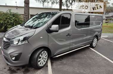 Мінівен Opel Vivaro 2015 в Дубні