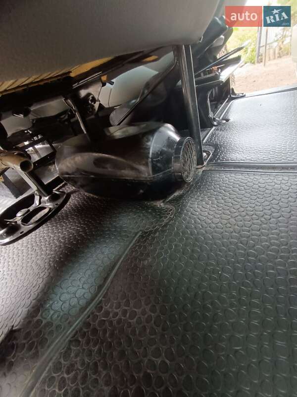 Мінівен Opel Vivaro 2012 в Компаніївці