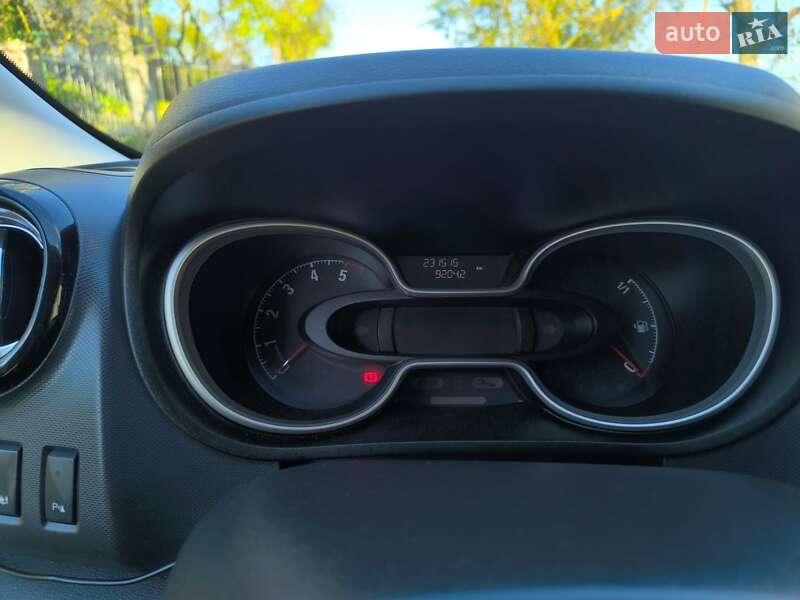 Мінівен Opel Vivaro 2017 в Дрогобичі