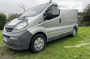 Грузовой фургон Opel Vivaro 2003 в Львове