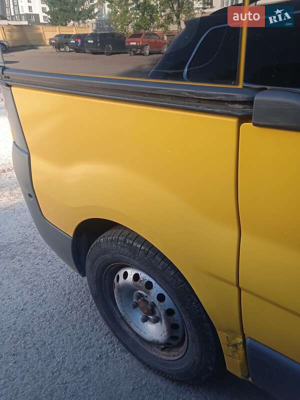 Минивэн Opel Vivaro 2009 в Ивано-Франковске