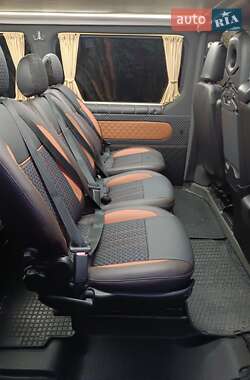 Минивэн Opel Vivaro 2016 в 