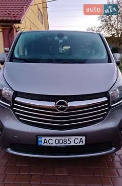 Минивэн Opel Vivaro 2016 в 