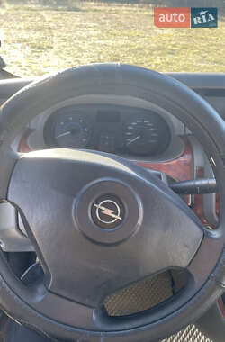 Минивэн Opel Vivaro 2006 в 