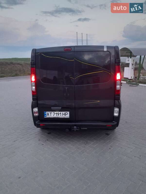 Минивэн Opel Vivaro 2007 в Городенке