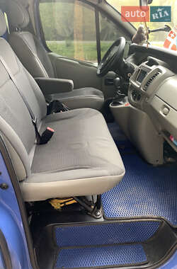 Минивэн Opel Vivaro 2010 в 