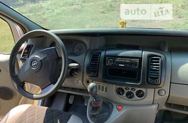 Мінівен Opel Vivaro 2008 в Чернівцях