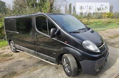 Вантажний фургон Opel Vivaro 2014 в Татарбунарах