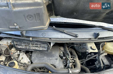 Грузовой фургон Opel Vivaro 2005 в 