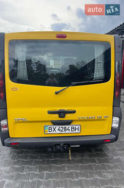Минивэн Opel Vivaro 2004 в 