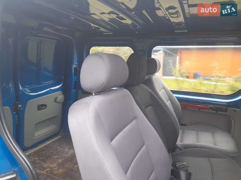 Минивэн Opel Vivaro 2007 в Луцке