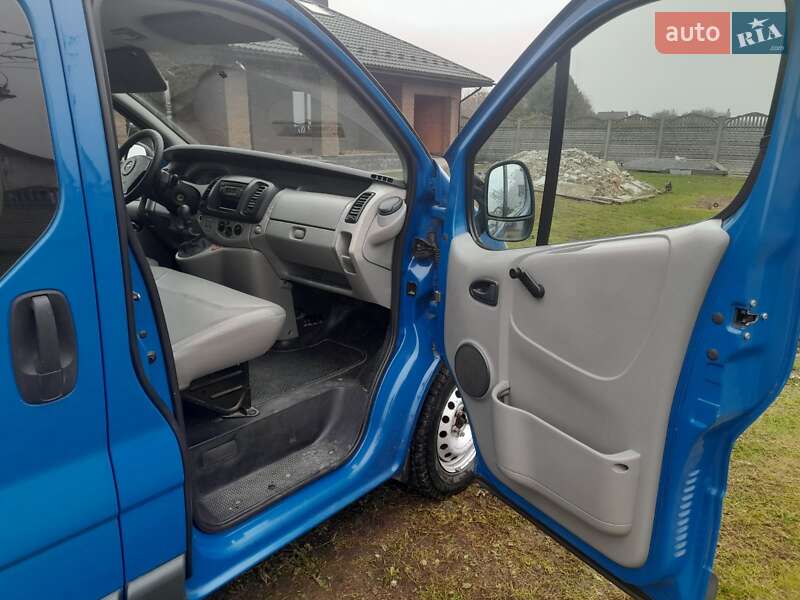 Минивэн Opel Vivaro 2007 в Луцке