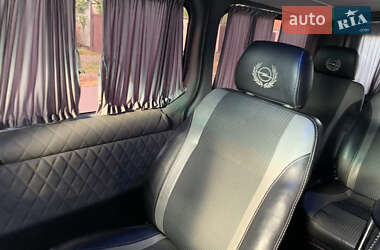 Грузовой фургон Opel Vivaro 2012 в Киеве