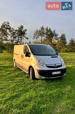 Вантажний фургон Opel Vivaro 2012 в Хотині