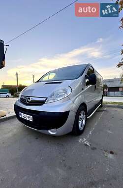 Вантажний фургон Opel Vivaro 2012 в Хотині