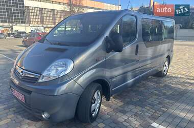 Мінівен Opel Vivaro 2011 в Луцьку