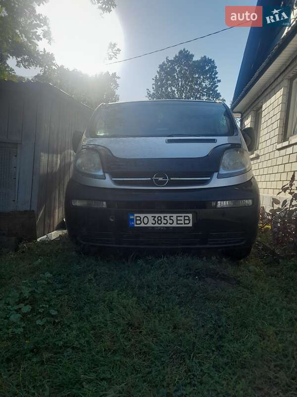 Opel Vivaro 2005