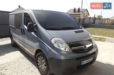 Вантажний фургон Opel Vivaro 2007 в Полтаві