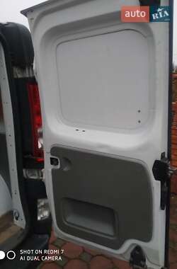 Грузовой фургон Opel Vivaro 2013 в 
