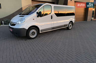 Минивэн Opel Vivaro 2012 в Виноградове