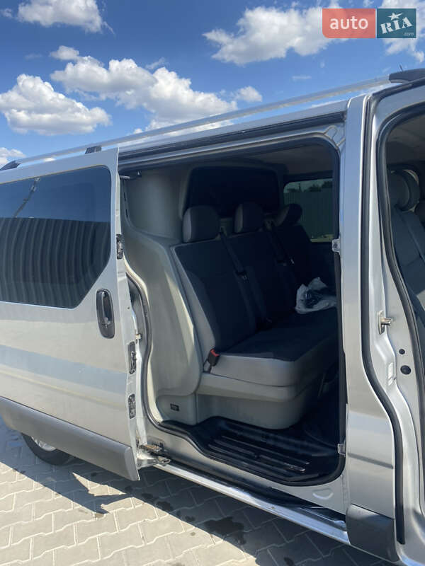 Минивэн Opel Vivaro 2013 в Доманевке